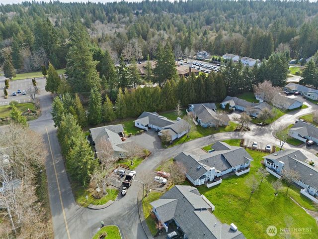 923 NW Leisure Ln, Bremerton, WA 98311