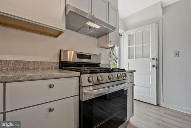 5839 33RD AVE, Hyattsville, MD 20782