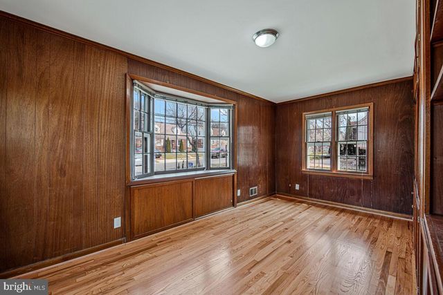 5839 33RD AVE, Hyattsville, MD 20782