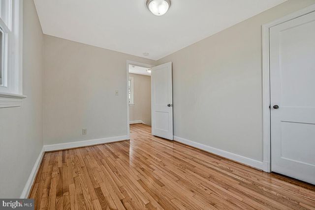 5839 33RD AVE, Hyattsville, MD 20782