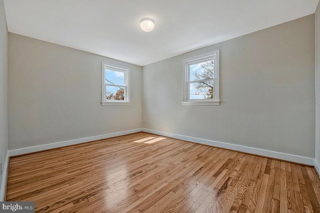 5839 33RD AVE, Hyattsville, MD 20782