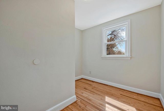 5839 33RD AVE, Hyattsville, MD 20782