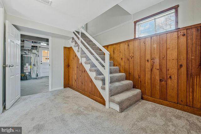 5839 33RD AVE, Hyattsville, MD 20782