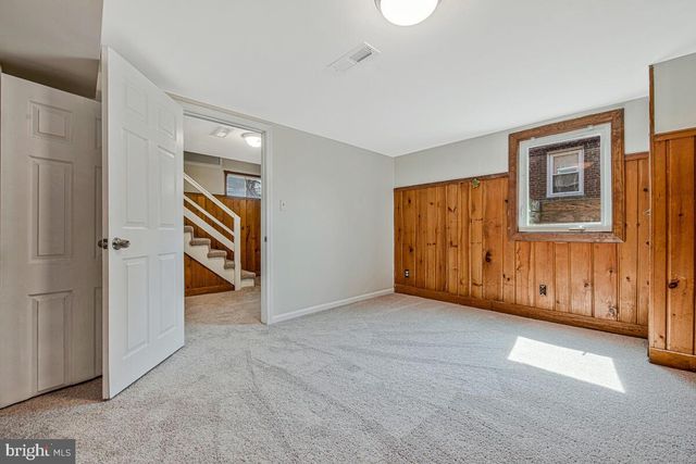 5839 33RD AVE, Hyattsville, MD 20782