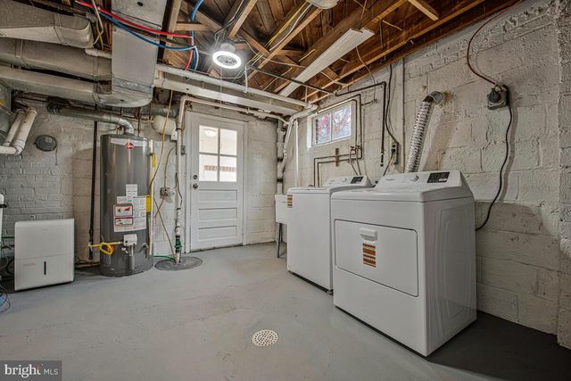 5839 33RD AVE, Hyattsville, MD 20782