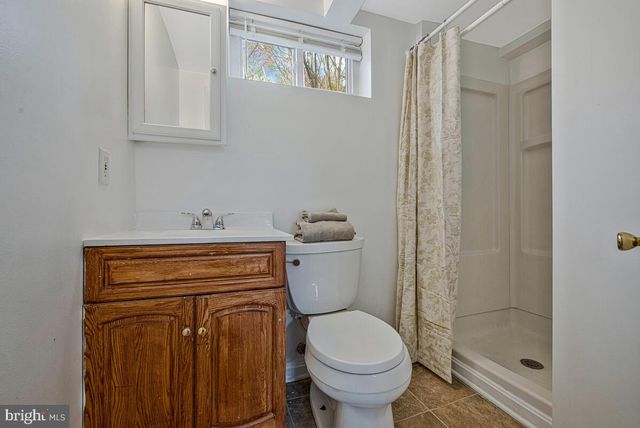 5839 33RD AVE, Hyattsville, MD 20782