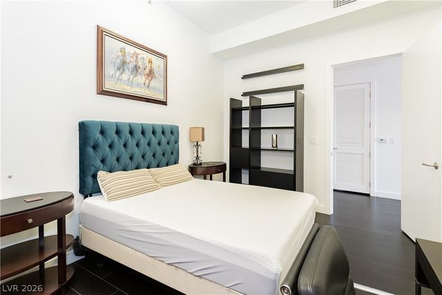 360 East Desert Inn Road 1502, Las Vegas, NV 89109