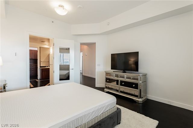 360 East Desert Inn Road 1502, Las Vegas, NV 89109