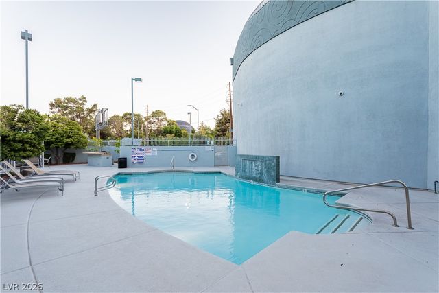 360 East Desert Inn Road 1502, Las Vegas, NV 89109