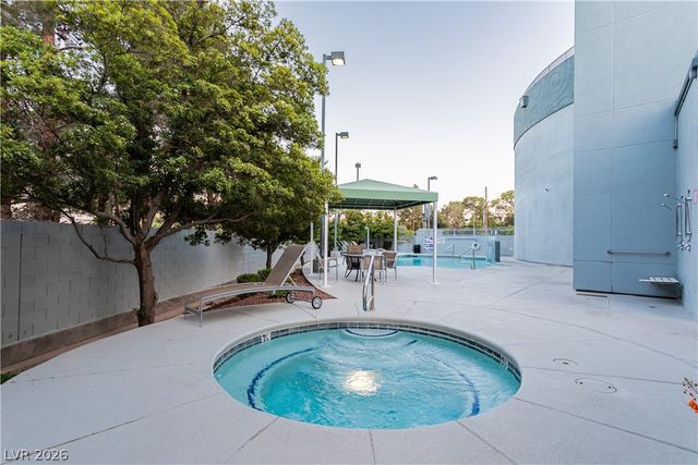 360 East Desert Inn Road 1502, Las Vegas, NV 89109