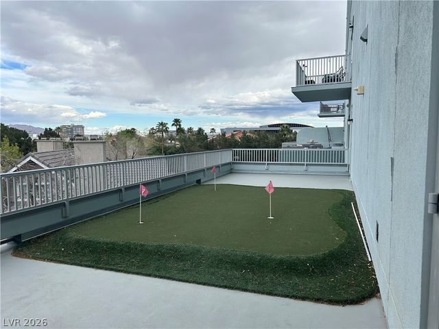 360 East Desert Inn Road 1502, Las Vegas, NV 89109
