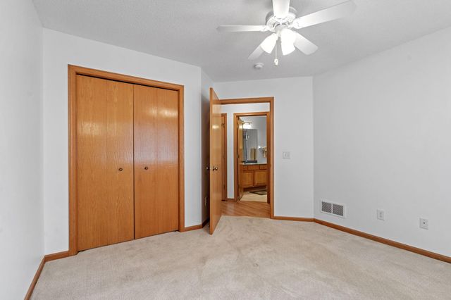 11792 Xenia Street NW, Coon Rapids, MN 55433