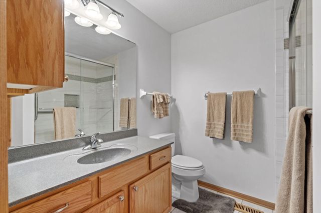 11792 Xenia Street NW, Coon Rapids, MN 55433