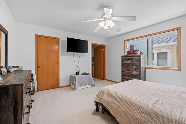 11792 Xenia Street NW, Coon Rapids, MN 55433