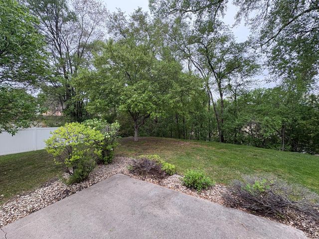 11792 Xenia Street NW, Coon Rapids, MN 55433