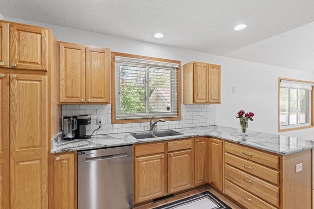 11792 Xenia Street NW, Coon Rapids, MN 55433