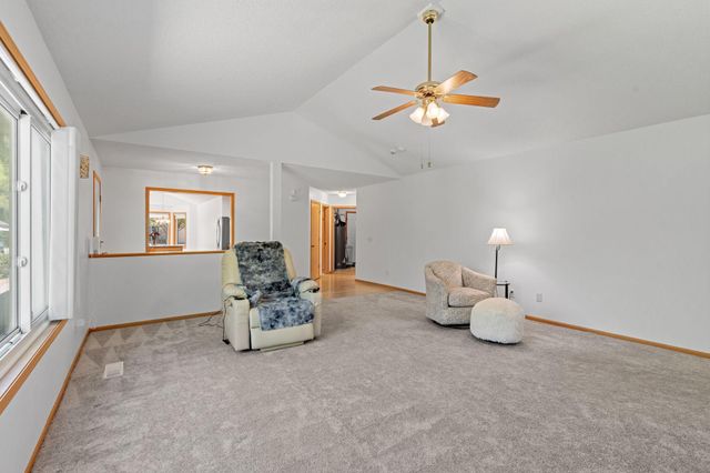 11792 Xenia Street NW, Coon Rapids, MN 55433