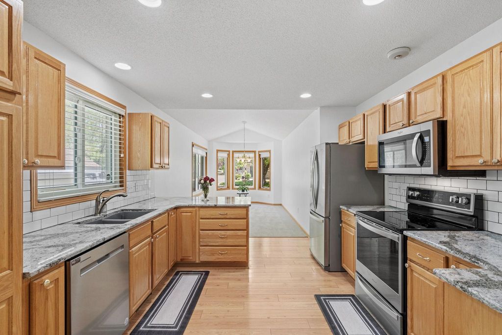11792 Xenia Street NW, Coon Rapids, MN 55433 — photo 2