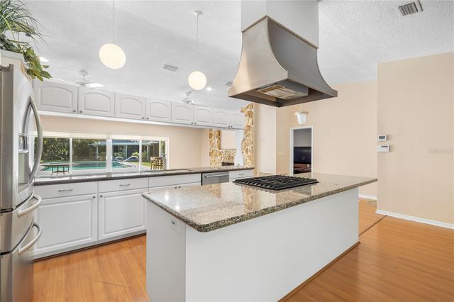 2162 LONG BOW LANE, Clearwater, FL 33764
