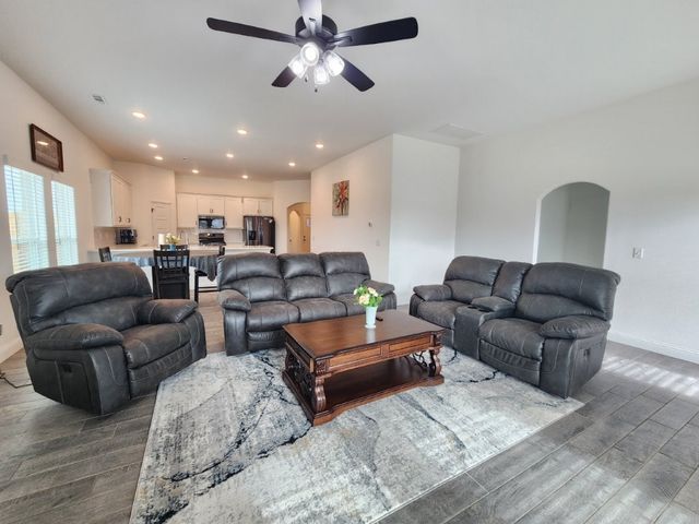 1070 Pink Lady Place, Bentonville, AR 72712