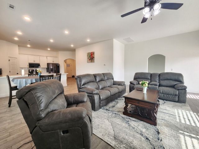 1070 Pink Lady Place, Bentonville, AR 72712