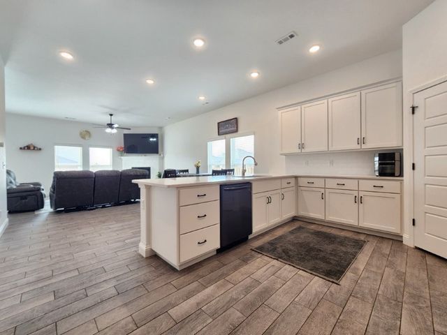 1070 Pink Lady Place, Bentonville, AR 72712