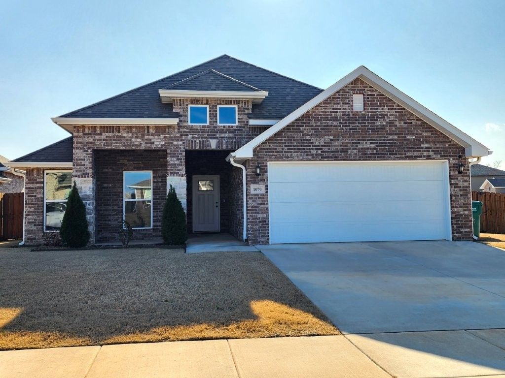 1070 Pink Lady Place, Bentonville, AR 72712