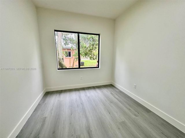 2399 NW 105th St 1, Miami, FL 33147