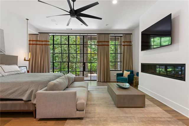 569 Overbrook Drive NW, Atlanta, GA 30318