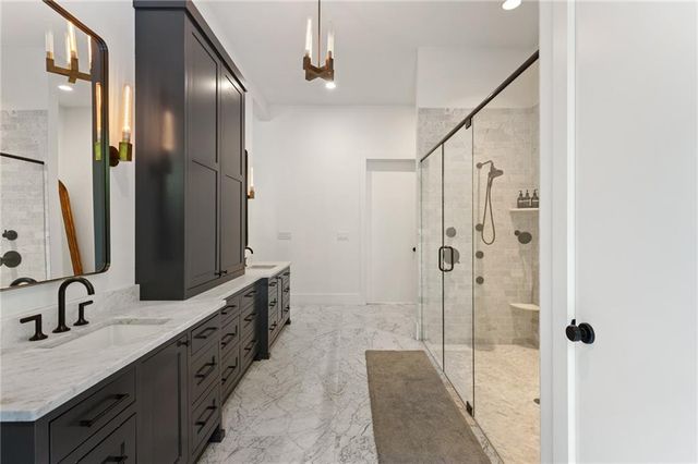 569 Overbrook Drive NW, Atlanta, GA 30318