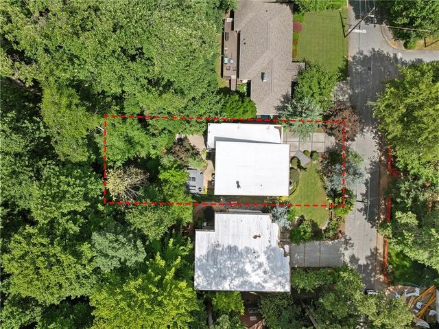 569 Overbrook Drive NW, Atlanta, GA 30318