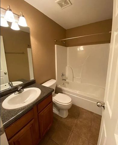 6 Olmsted Lane, Bella Vista, AR 72715