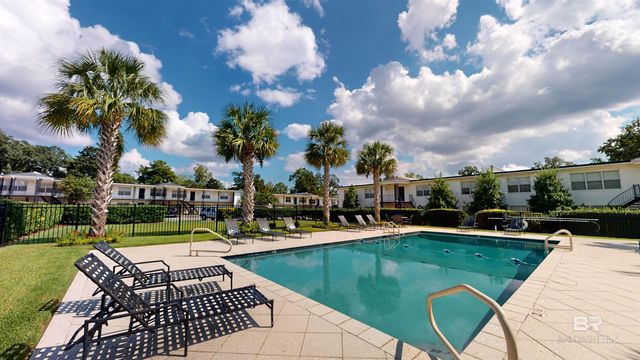 4009 Old Shell Road C13, Mobile, AL 36608