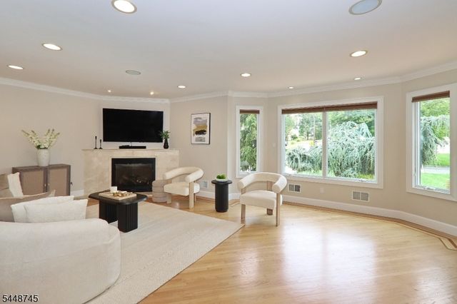19 FAIRVIEW ROAD, Clark Twp., NJ 07066