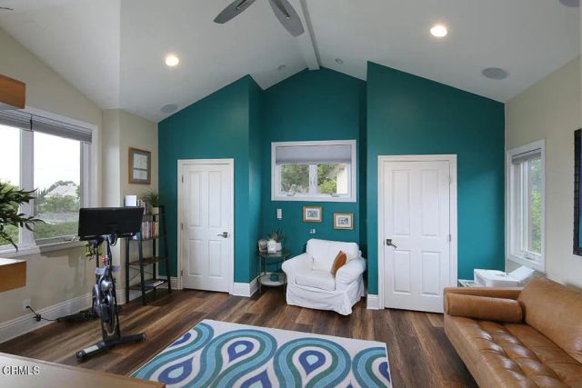 5432 Vista Del Arroyo Drive, La Crescenta, CA 91214