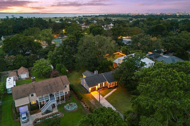 317 Hawthorne Street, Mount Pleasant, SC 29464