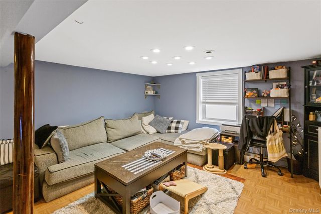 140 Roosevelt Boulevard, Long Beach, NY 11561