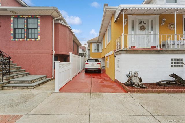 140 Roosevelt Boulevard, Long Beach, NY 11561
