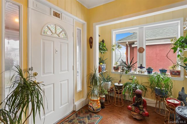140 Roosevelt Boulevard, Long Beach, NY 11561