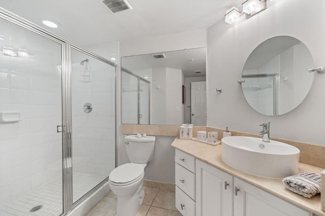 11790 St Andrews Place 203, Wellington, FL 33414