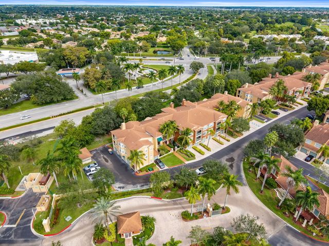 11790 St Andrews Place 203, Wellington, FL 33414