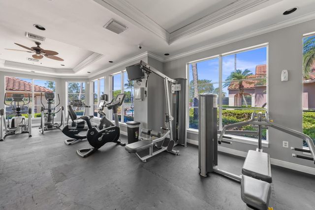 11790 St Andrews Place 203, Wellington, FL 33414