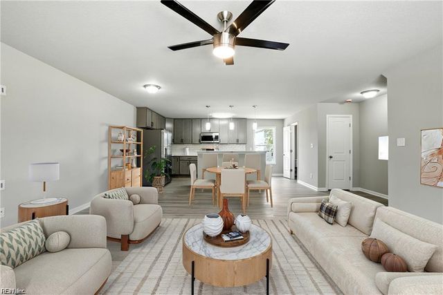 5008 Lacy CT, Suffolk, VA 23434