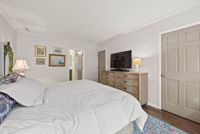 101 N Euclid Avenue 26, Oak Park, IL 60301