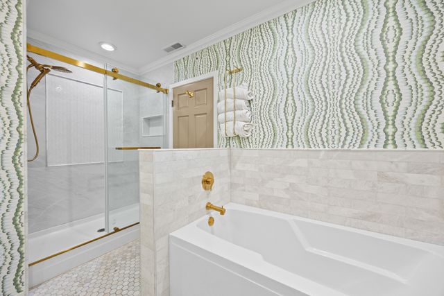 101 N Euclid Avenue 26, Oak Park, IL 60301