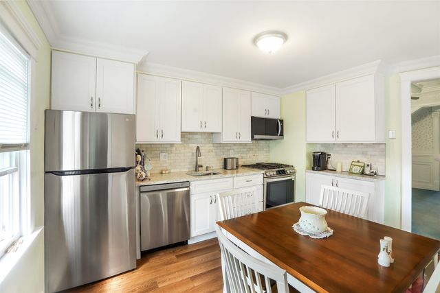 819 KENNEDY BLVD, Bayonne, NJ 07002