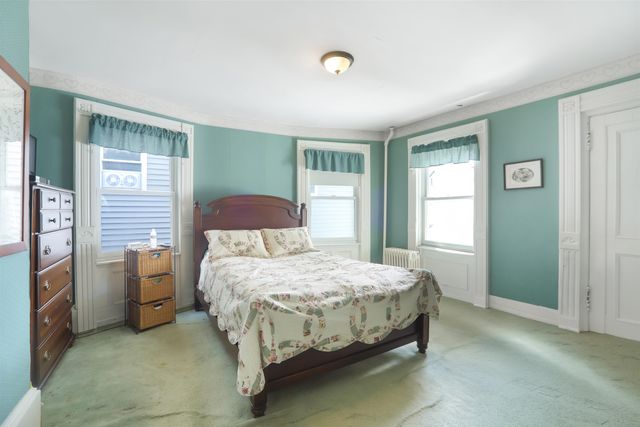 819 KENNEDY BLVD, Bayonne, NJ 07002