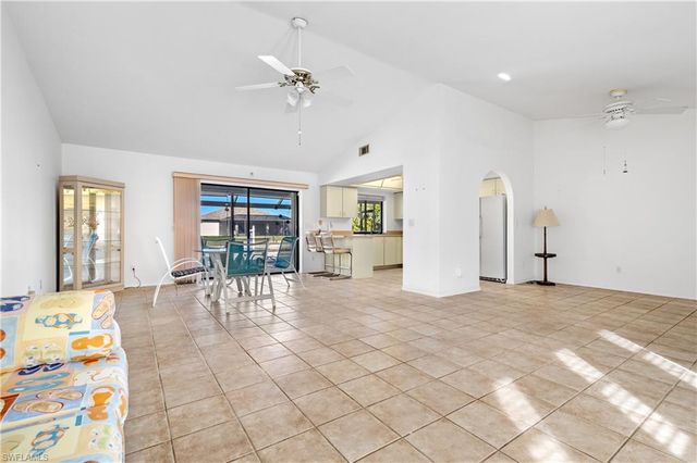 1402 SW 4th AVE, Cape Coral, FL 33991