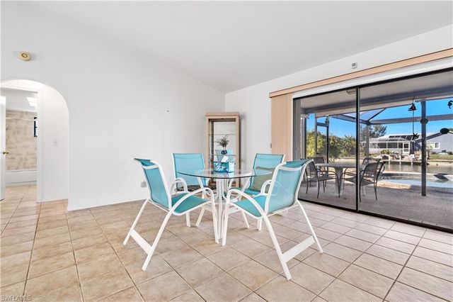 1402 SW 4th AVE, Cape Coral, FL 33991