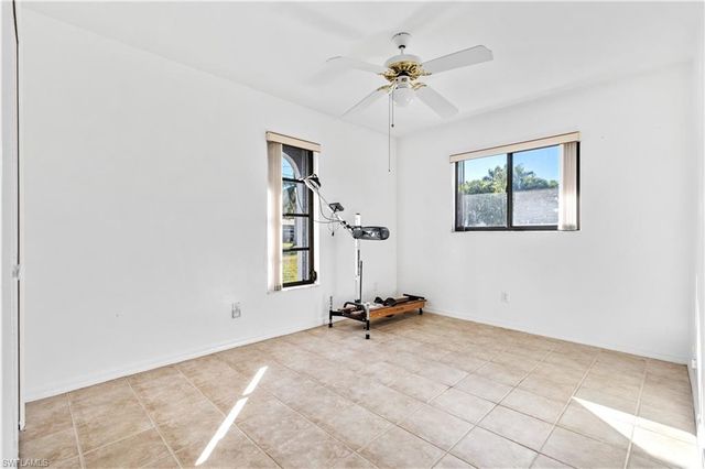 1402 SW 4th AVE, Cape Coral, FL 33991